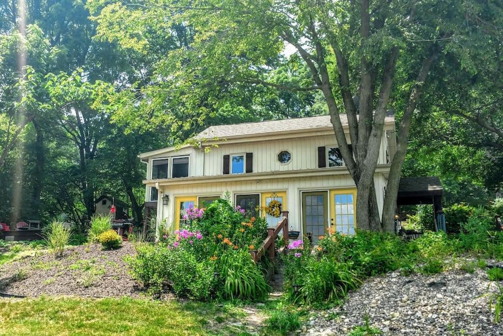 On The Mississippi Venue And Dog Friendly Holiday home *