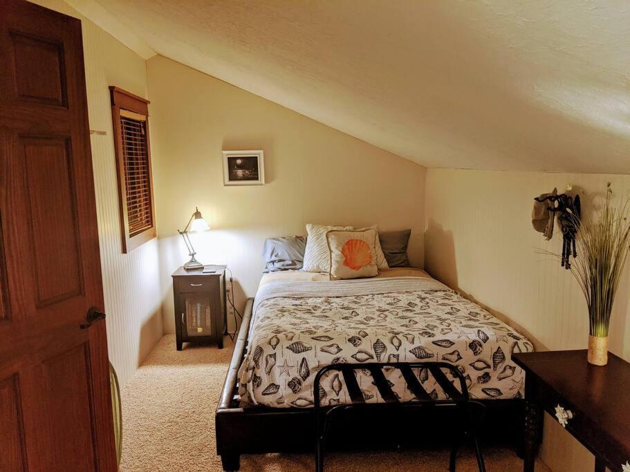 Holiday home On The Mississippi Venue And Dog Friendly